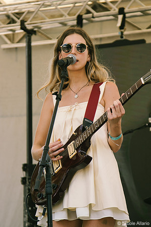 Bea Porges (by Nicole Allario)