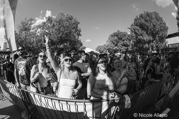 Wim Tapley & The Cannons (by Nicole Allario)