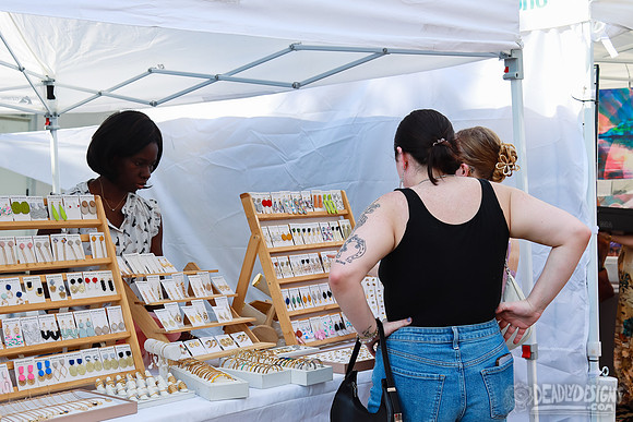 Artist Market (by Nicole Allario)