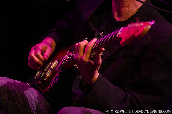 Marc Ribot's Ceramic Dog