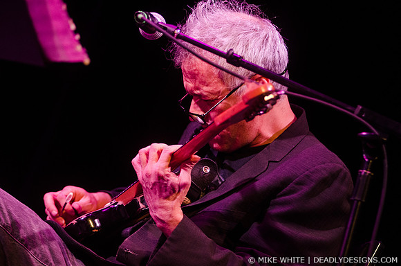 Marc Ribot's Ceramic Dog