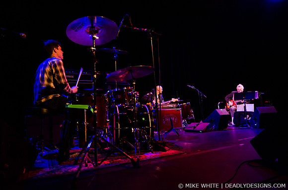 Marc Ribot's Ceramic Dog