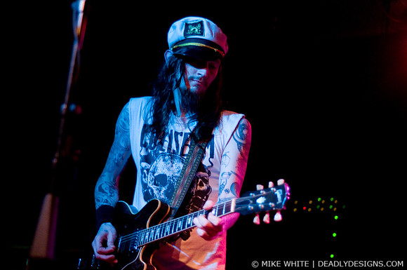 Magnum Force (40 Watt Club)