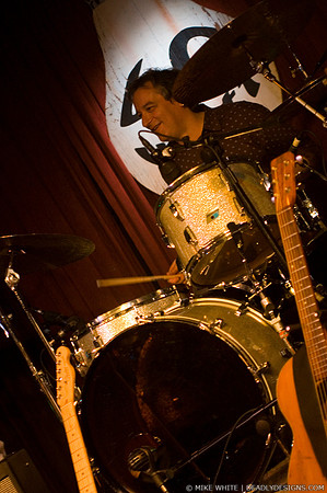 Robyn Hitchcock & the Venus 3