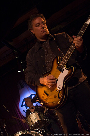 Robyn Hitchcock & the Venus 3