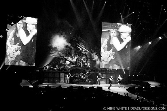 AC/DC