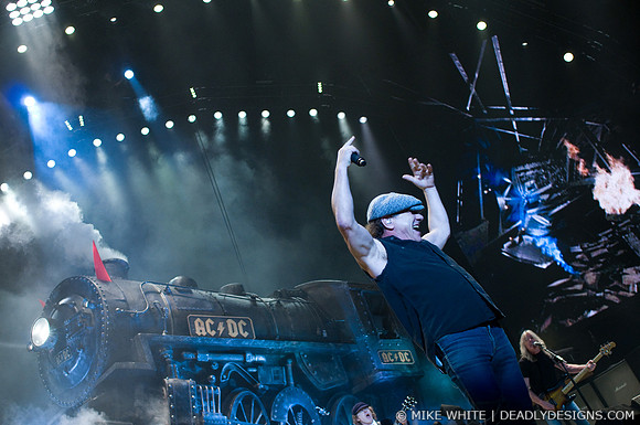 AC/DC