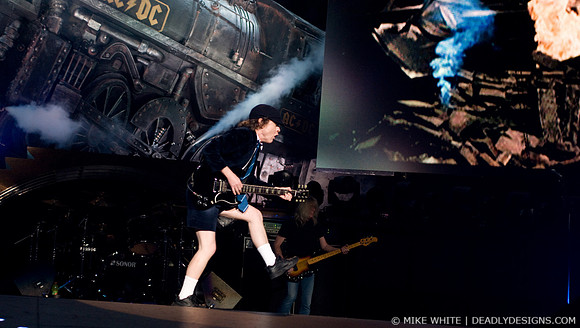 AC/DC