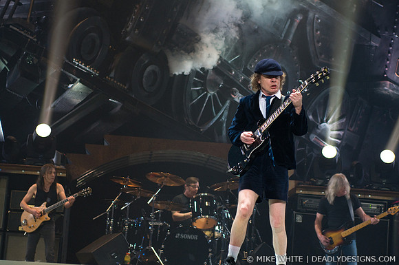 AC/DC