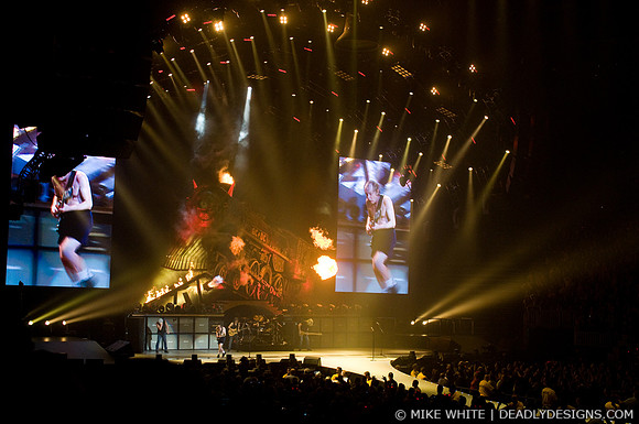 AC/DC