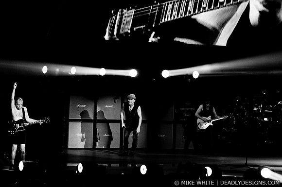 AC/DC