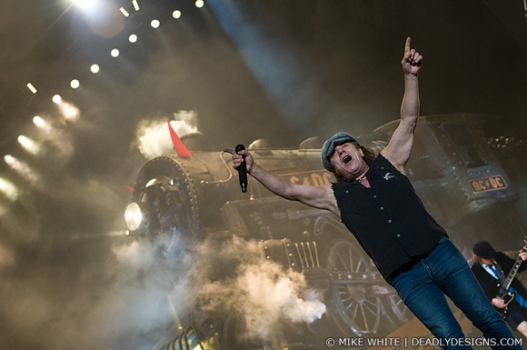 AC/DC