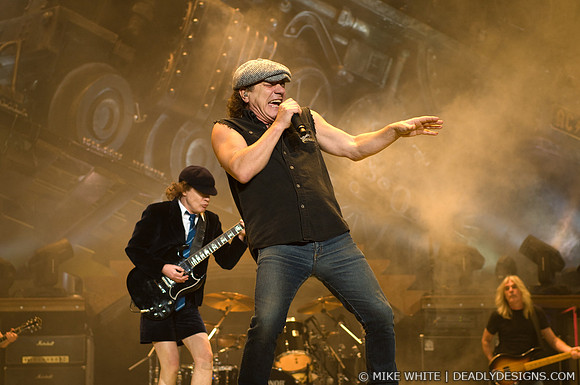 AC/DC