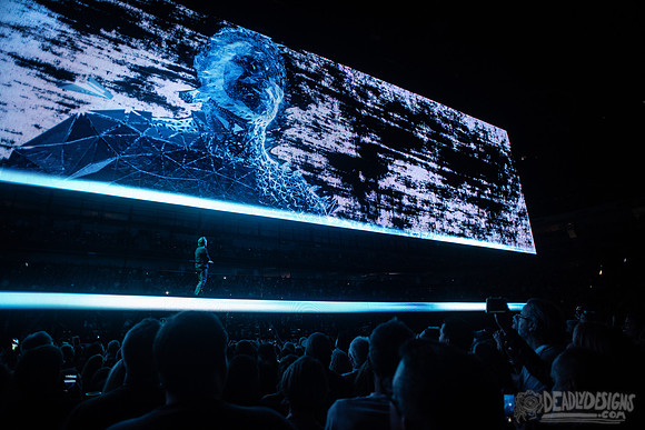 U2