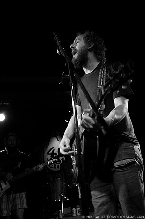 Phosphorescent
