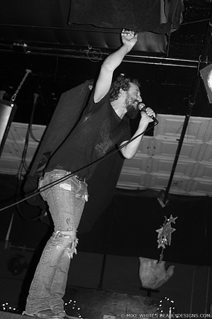 Phosphorescent