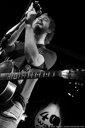 Phosphorescent