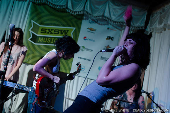 The Coathangers