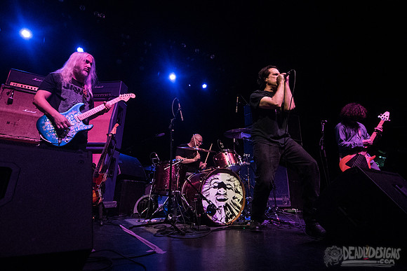 Dinosaur Jr.