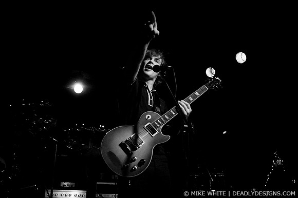 Nada Surf