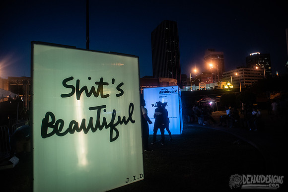 Crowd, Vendors, Environment