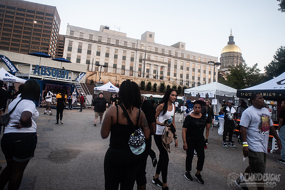 Crowd, Vendors, Environment