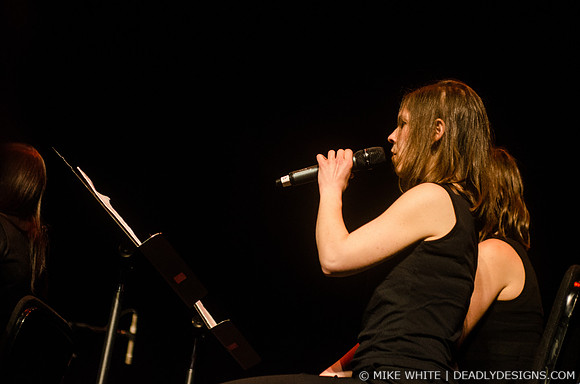 Ensemble Signal Performs Music for 18 Muscians