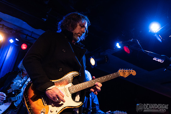 Mike Mills, Peter Buck, Rich Robinson, and Lenny Kaye