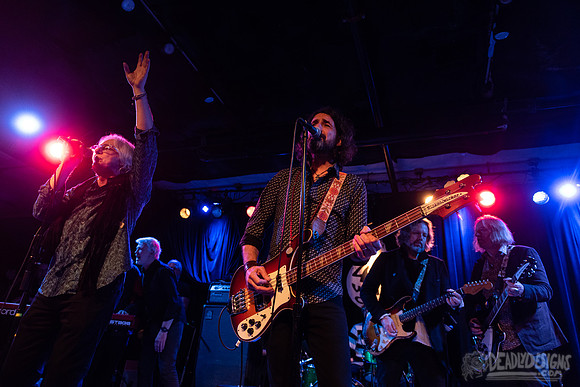Mike Mills, Peter Buck, Rich Robinson, and Lenny Kaye