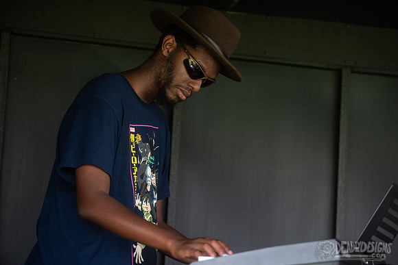 Dooley & Baldwin Band (outside)