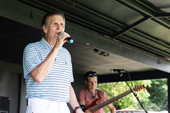 Dooley & Baldwin Band (outside)