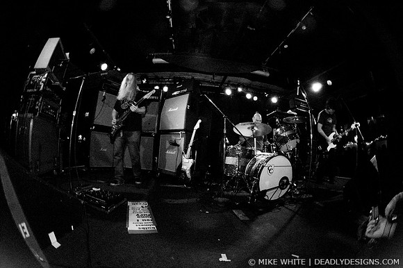 Dinosaur Jr.