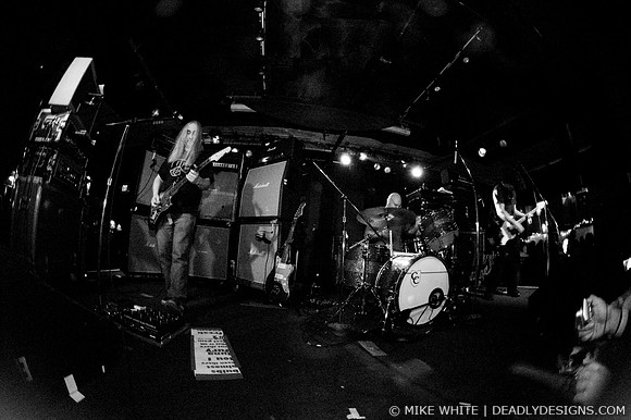 Dinosaur Jr.