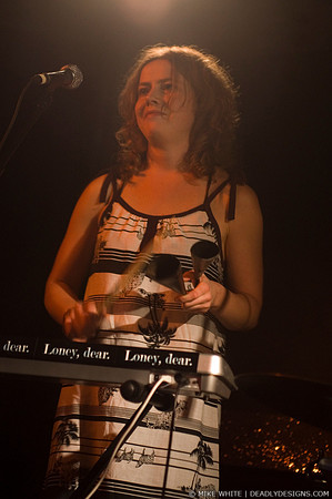 Loney, Dear