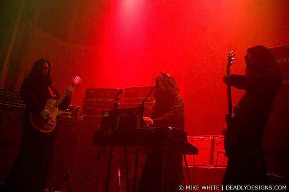 Sunn O)))