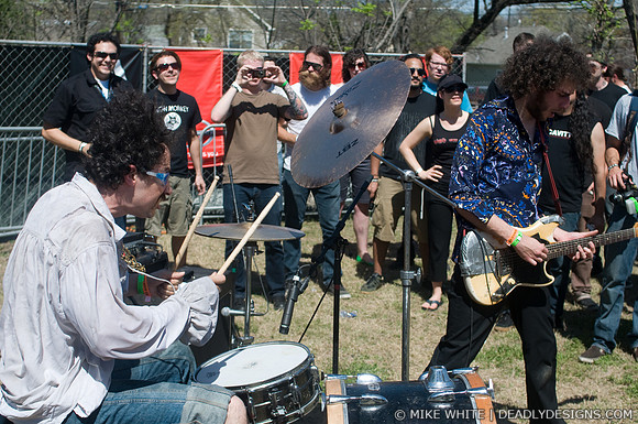 Monotonix