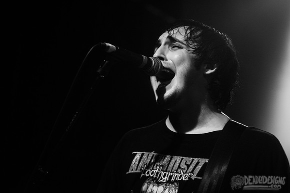 Narrow Head