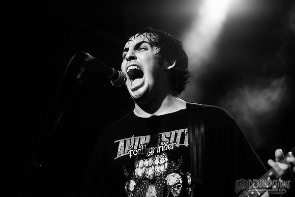 Narrow Head