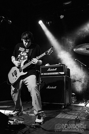 Narrow Head