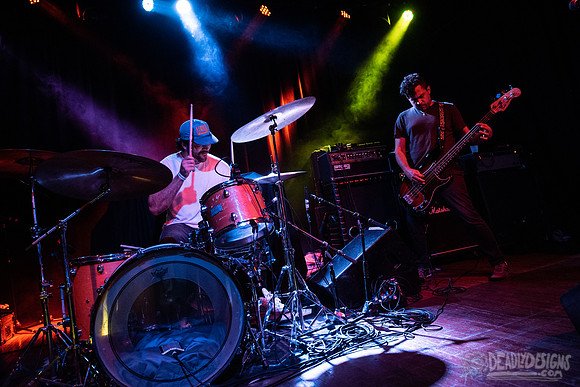 Narrow Head
