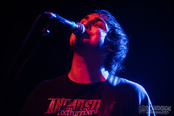 Narrow Head
