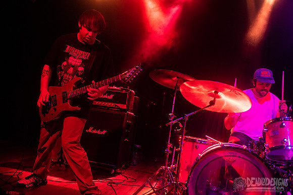 Narrow Head
