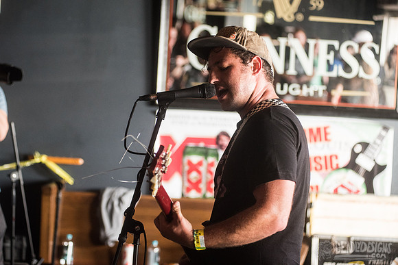 Lee Bains III & The Glory Fires