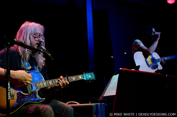 J Mascis