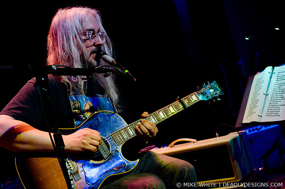 J Mascis