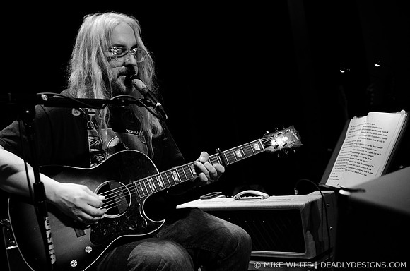 J Mascis