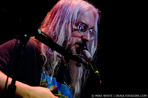 J Mascis