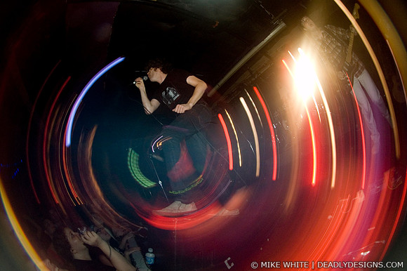 !!! (Chk Chk Chk)