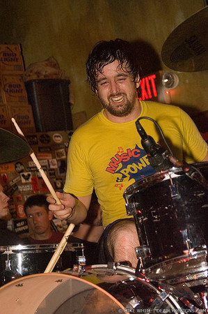 Megaband (Bit Brigade)