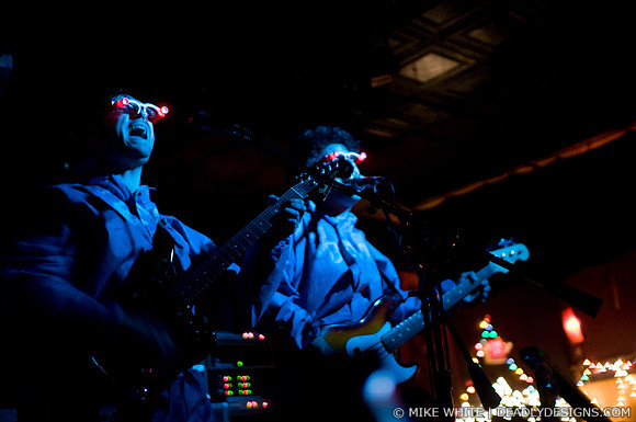 Memory Gospel Dancers (as DEVO)